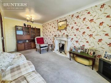 2 bed house for sale