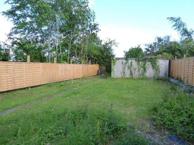 2 bed house for sale