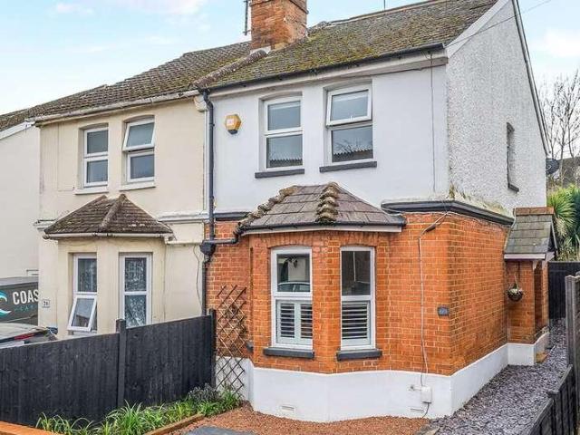 2 bed house for sale