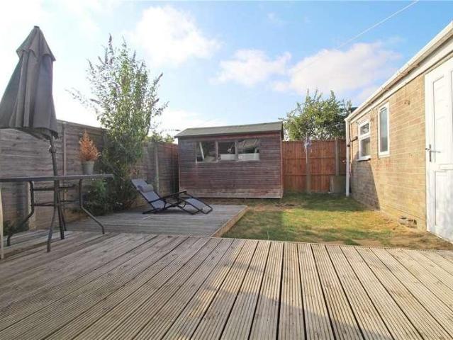 2 bed house for sale