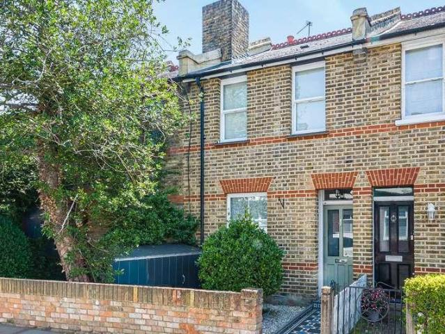 2 bed house for sale