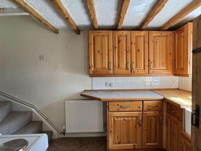 2 bed house for sale