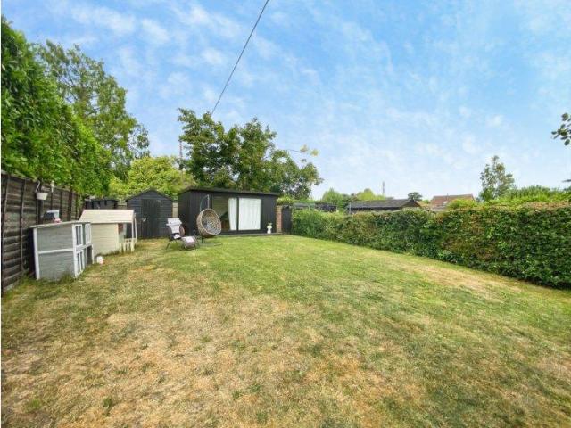 2 bed house for sale