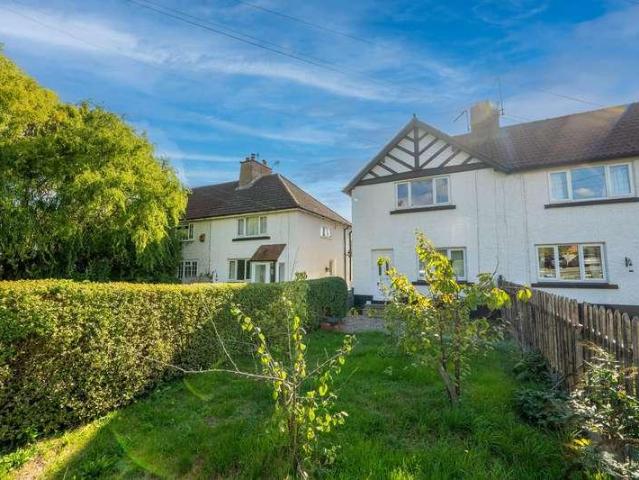 2 bed house for sale