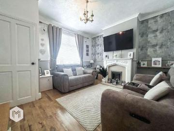 2 bed house for sale