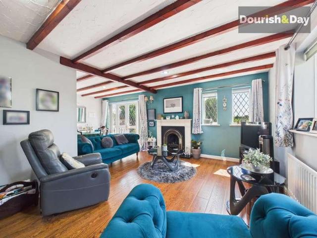 2 bed house for sale
