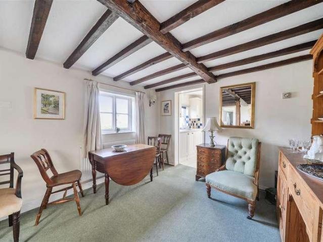 2 bed house for sale