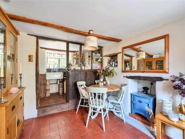 2 bed house for sale