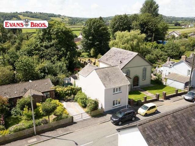 2 bed house for sale
