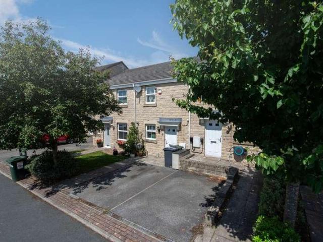 2 bed house for sale