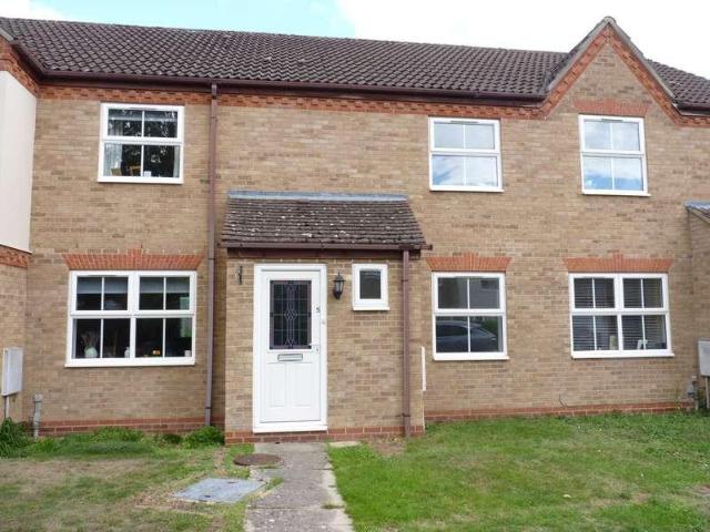 2 bed house for sale