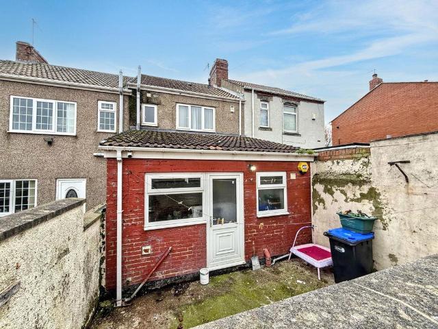 2 bed house for sale