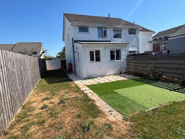 2 bed house for sale