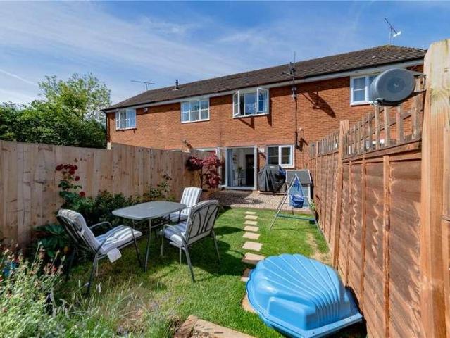 2 bed house for sale