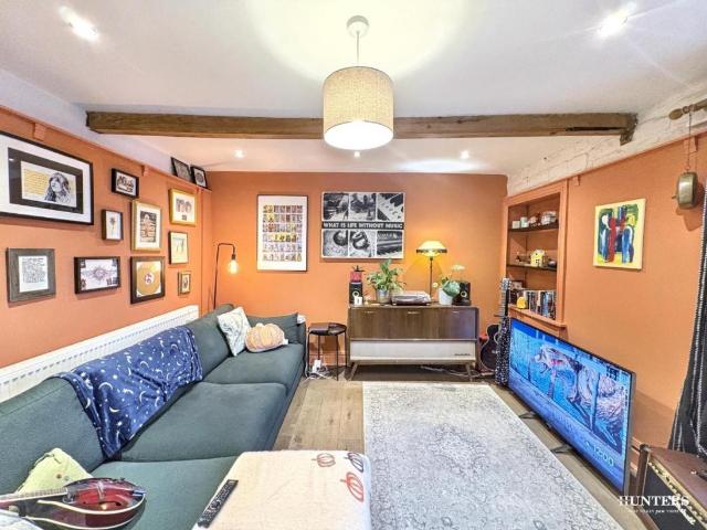 2 bed house for sale