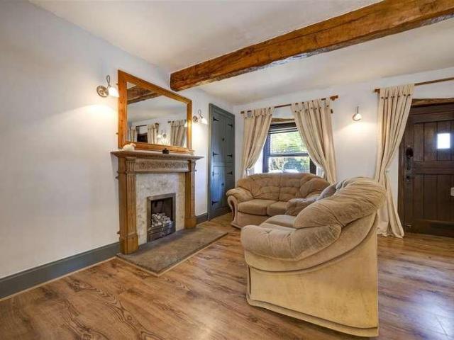 2 bed house for sale