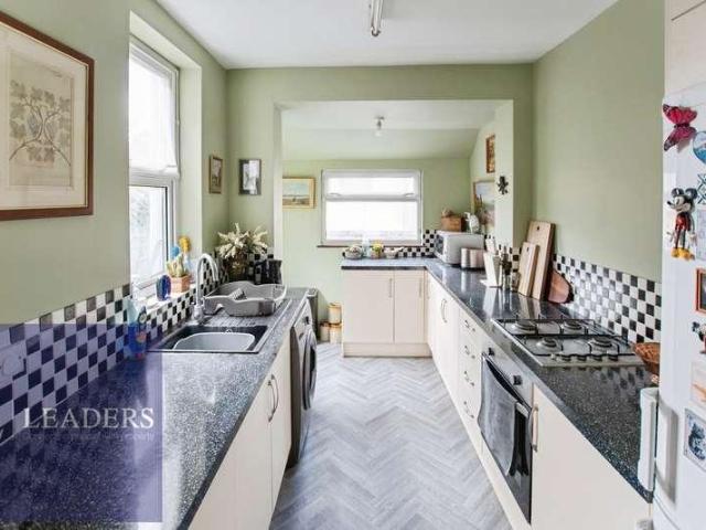 2 bed house for sale