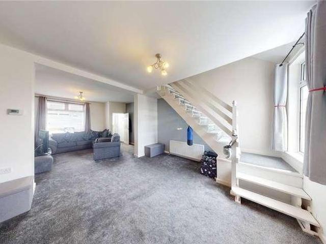2 bed house for sale