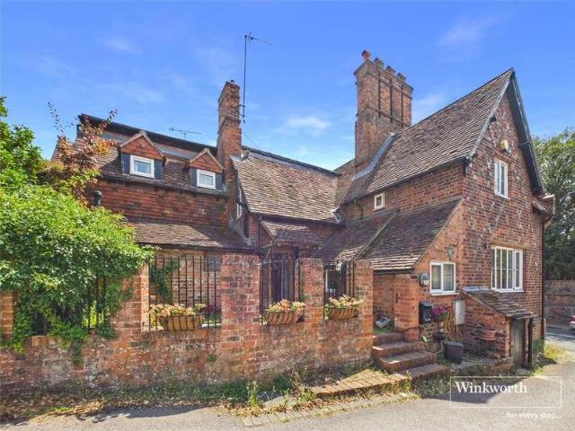 2 bed house for sale