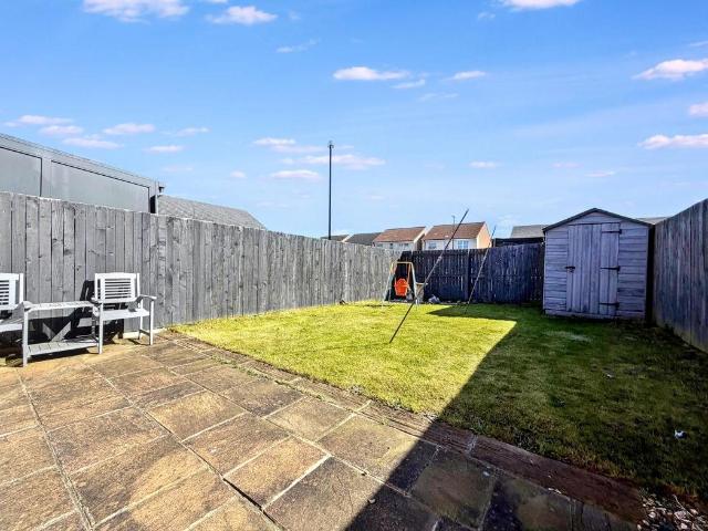 2 bed house for sale