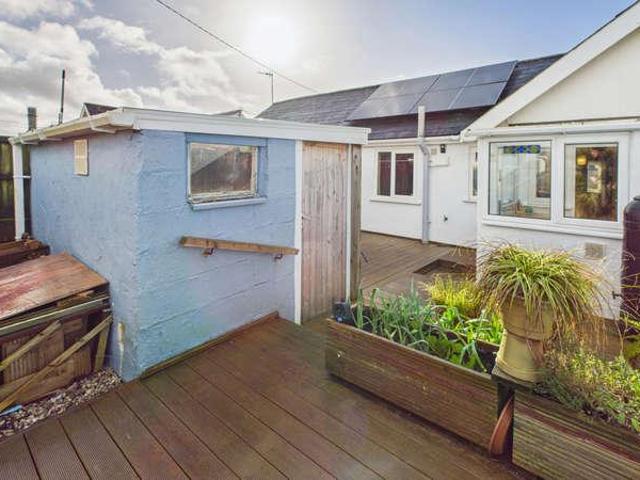 2 bed house for sale