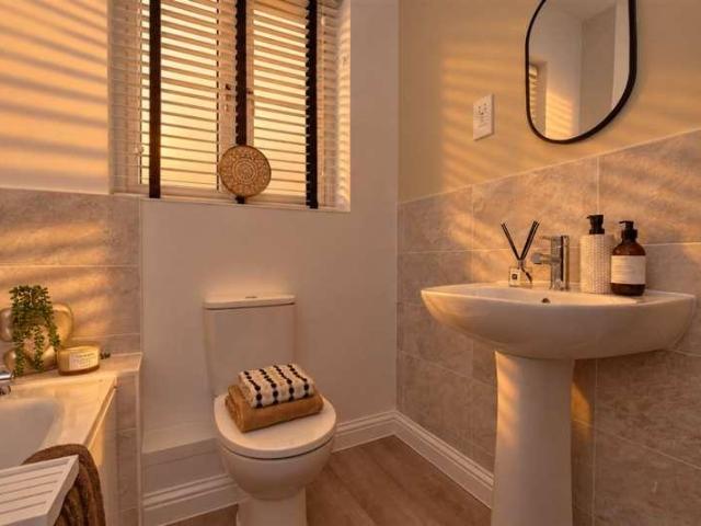 2 bed house for sale