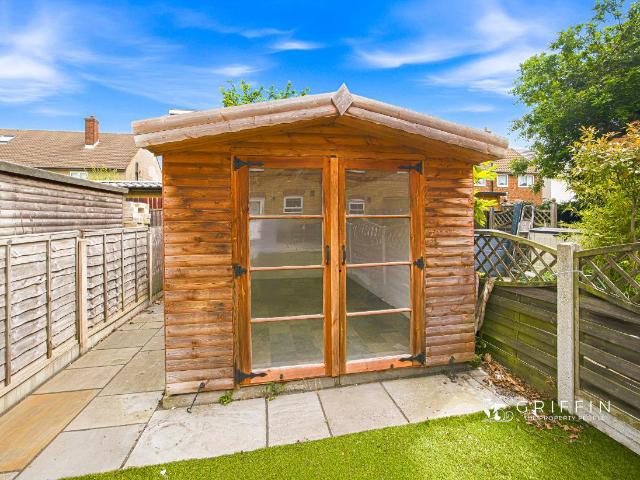 2 bed house for sale