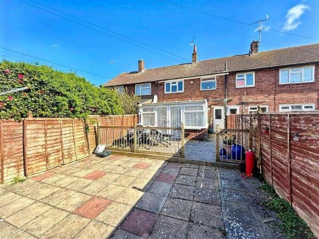 2 bed house for sale
