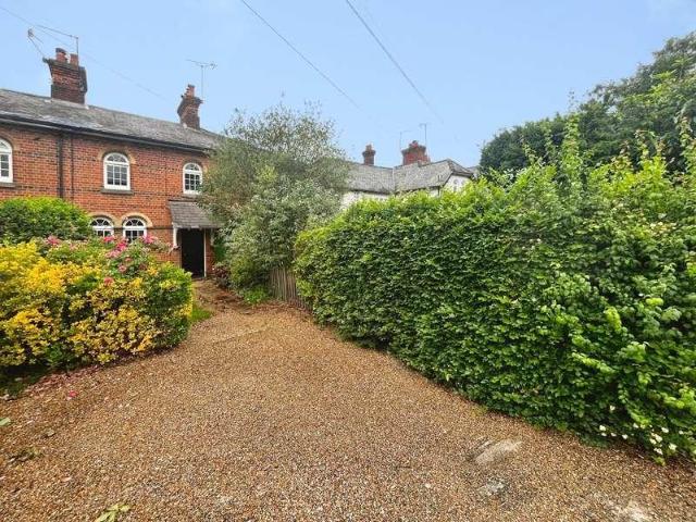 2 bed house for sale