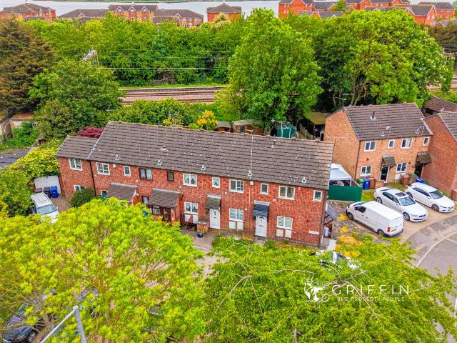 2 bed house for sale