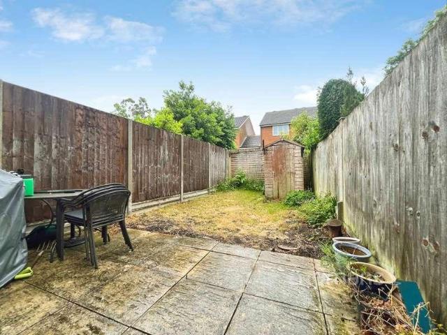 2 bed house for sale