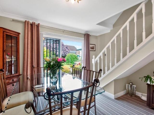 2 bed house for sale