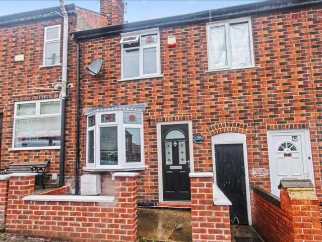 2 bed house for sale