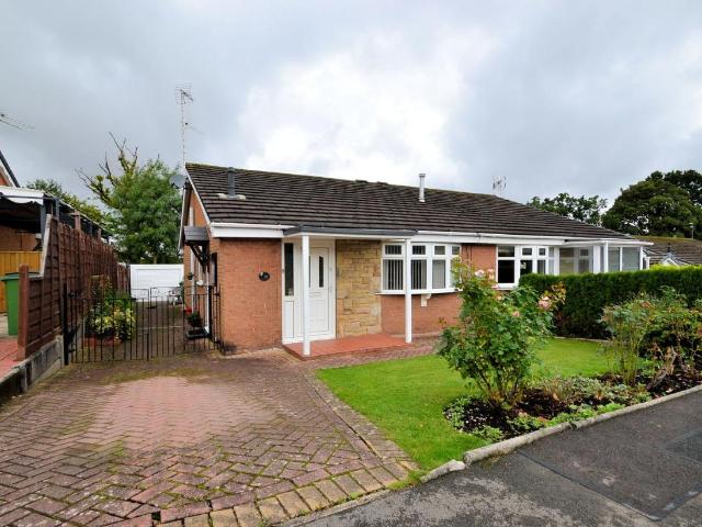 2 bed house for sale