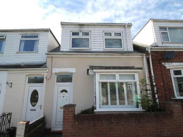 2 bed house for sale