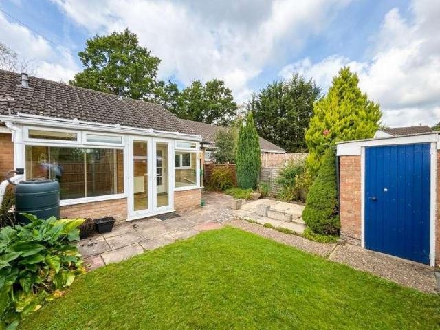 2 bed house for sale