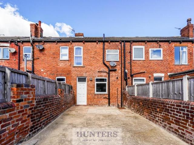 2 bed house for sale