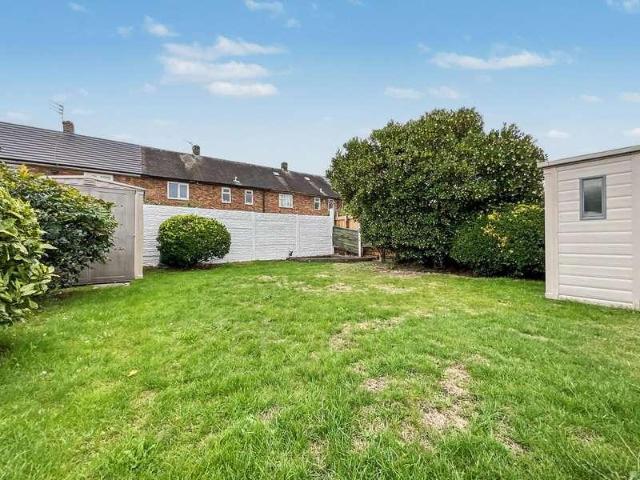 2 bed house for sale