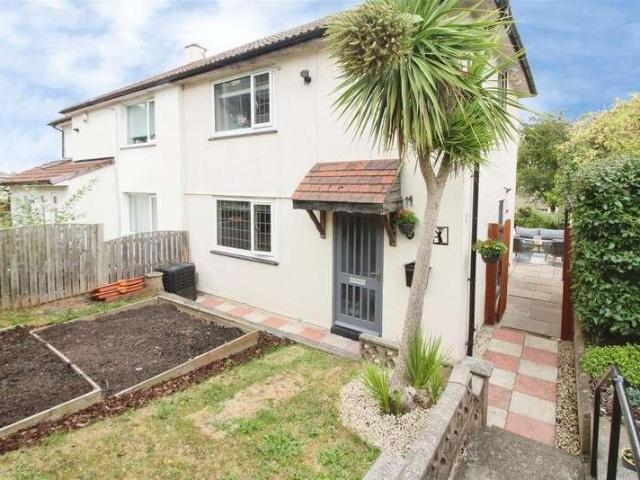 2 bed house for sale