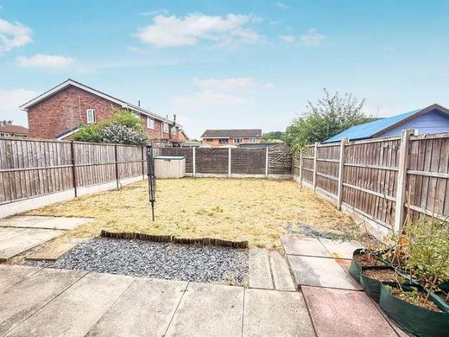 2 bed house for sale