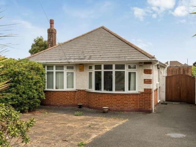 2 bed house for sale