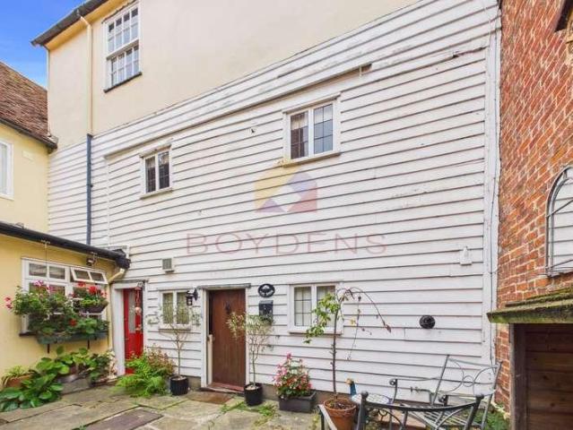 2 bed house for sale