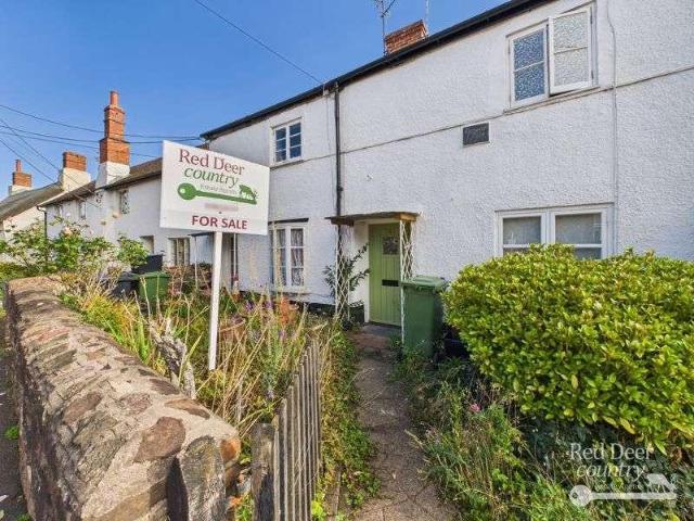 2 bed house for sale