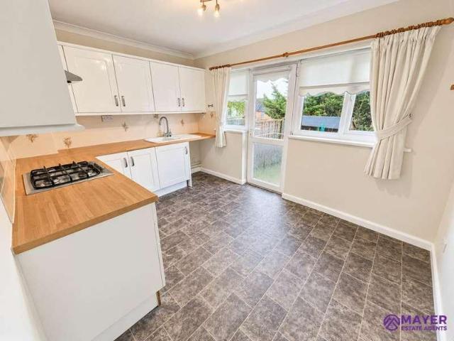 2 bed house for sale