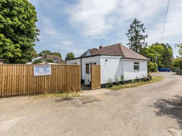 2 bed house for sale
