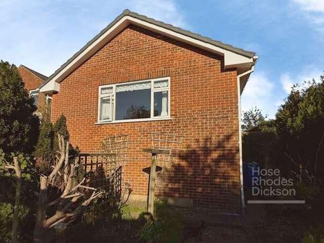 2 bed house for sale