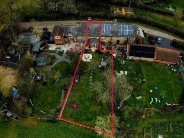 2 bed house for sale