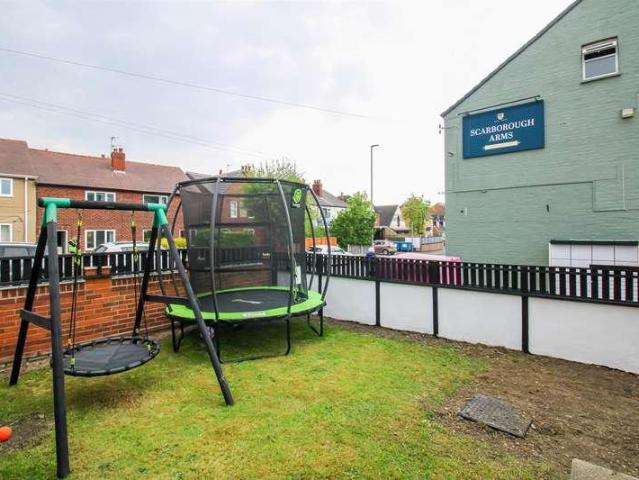 2 bed house for sale