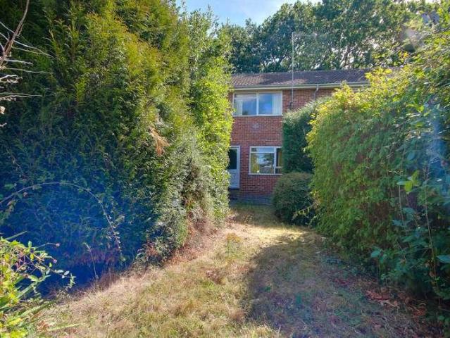 2 bed house for sale
