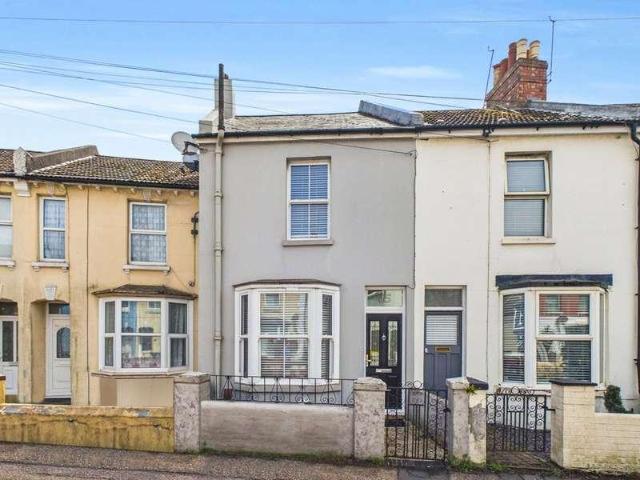 2 bed house for sale